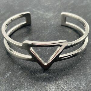 VINTAGE Silver tone metal open triangle design cuff bracelet 70s 80s jewelry